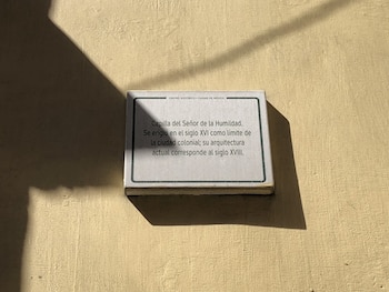 Tiene todas las características de