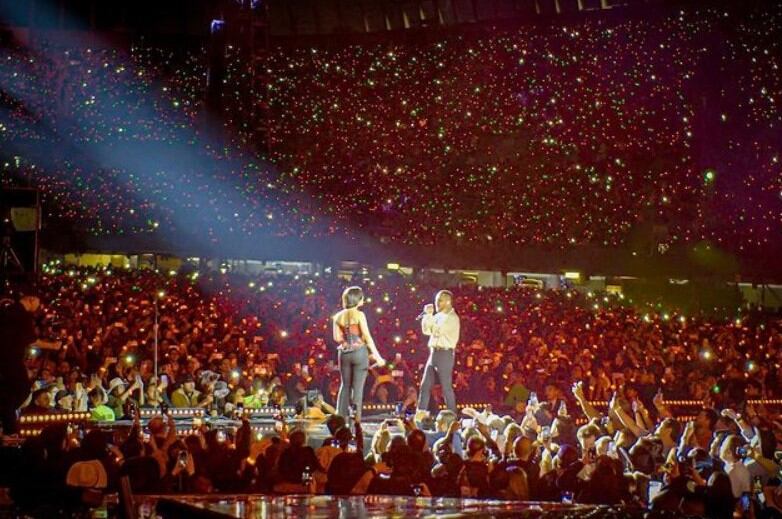 Los cantantes entonaron por primera vez su éxito en conjunto