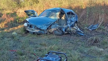 Entre Ríos: tres heridos en un choque frontal entre un camión y un auto en la ruta 18