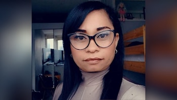 Pareja de una mujer colombiana