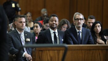 Una docena más de mujeres