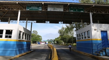 SAT de Guatemala decomisó mercancía valorada en Q27.7 millones (más de USD 3 millones) entre enero y marzo de 2026 en operativos contra el contrabando.(Cortesía: Gobierno de Guatemala)