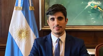 El funcionario deberá regresar al