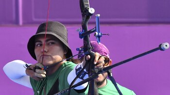 Alejandra Valencia irá por una