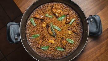 Restaurantes y arrocerías para celebrar el Día Mundial de la Paella si estás fuera de Valencia