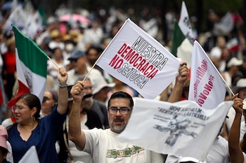 "Nuestra democracia no se toca"