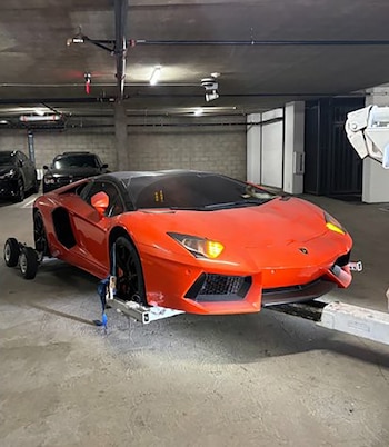 Autos de lujo robados en California