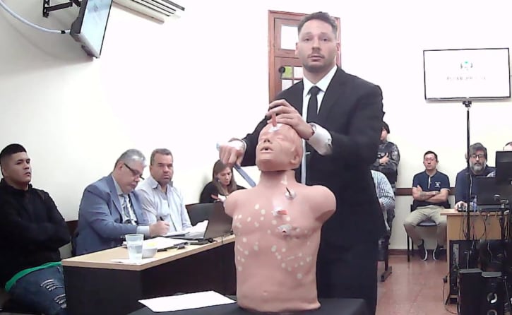El tribunal analiza las pruebas y testimonios sobre las puñaladas que causaron la muerte de Luis Duarte Vázquez