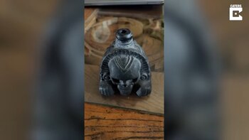 (EDIZIONES) Con forma de calavera