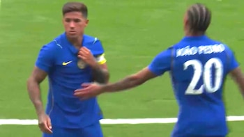 Tensión con Enzo Fernández en Chelsea tras su gol a Inglaterra en el Mundial y el coqueteo con el City: el cruce de los fanáticos en pleno partido