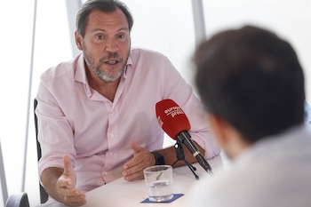 17/08/2026 El ministro de Transportes y Movilidad Sostenible, Óscar Puente, en una entrevista con Europa Press en la Casa Mediterráneo en Alicante.
POLITICA
ROBER SOLSONA / EUROPA PRESS