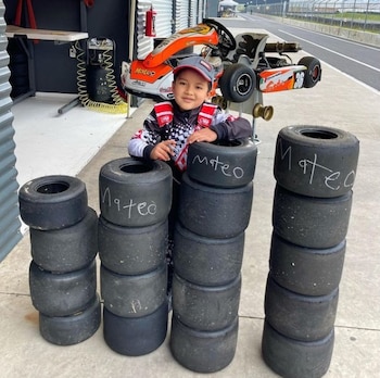 Ha competido con pilotos mayores