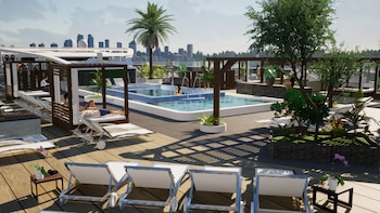 El proyecto “Vision” también introduce nuevos enfoques arquitectónicos en el diseño de cruceros: el conducto vertical que atraviesa el barco para el tratamiento de los gases de escape y la chimenea —que normalmente ocupa parte de la cubierta superior— pueden eliminarse por completo. Foto: comunicado oficial