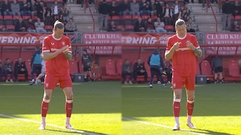 El particular ritual con sus dedos en medio de un partido del “Bobo” Weghorst que recorre el mundo