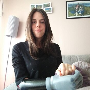 Julia Longo es economista, nació