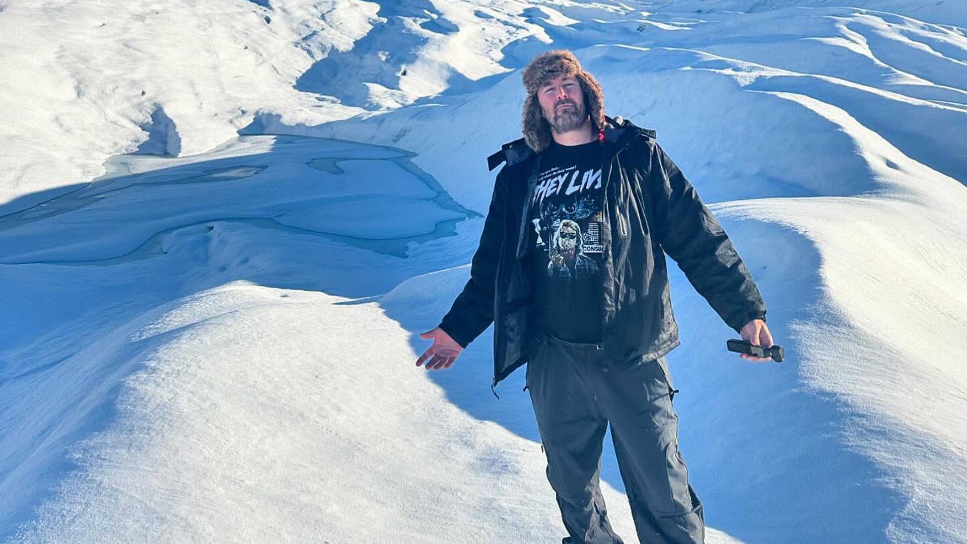 La Oficina del Sheriff del Condado de Osceola confirmó que Adam the Woo fue hallado muerto en su domicilio tras la alerta de un amigo (@adamthewooatw)