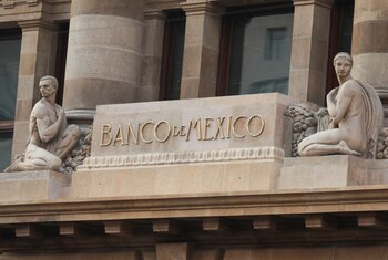 El Banco de México redujo