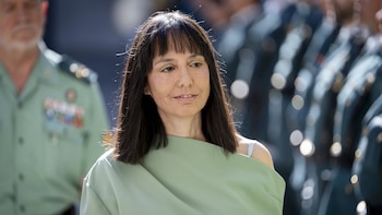 Parte del Gobierno cuestiona la continuidad de Mercedes González en la Guardia Civil tras sus reuniones con Leire Díez