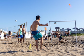 Las familias suelen reservar carpas