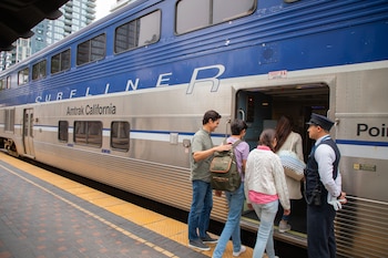 Durante la celebración de los partidos, el tren sumará un viaje adicional diario entre San Diego y Los ángeles, medida adoptada para mejorar la flexibilidad