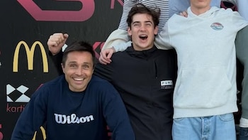 El divertido fin de semana de Colapinto y una leyenda del pádel: batalla en el karting y “el toque final” en la cocina