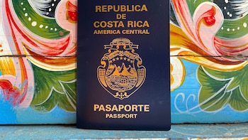 El pasaporte costarricense sube al