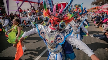 Festival de la Primavera envuelve Trujillo en arte y color, miles se preparan para el tradicional corso