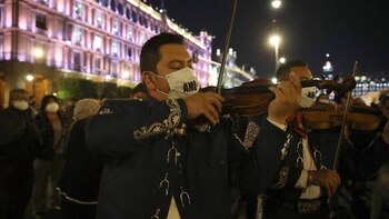 “Les amo desaforadamente” y “amor