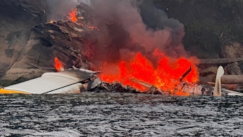 Varias personas resultaron heridas tras estrellarse un hidroavión con 11 ocupantes frente a la costa de Washington