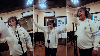 Dentro del estudio de grabación,