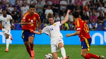 España - Francia, una rivalidad de más de 100 años de historia: del penalti de Raúl al cabezazo de Giroud que silenció al Calderón o la Eurocopa de 2024