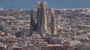 Los siete Patrimonios de la Humanidad de Cataluña que no puedes perderte: desde las obras de Antonio Gaudí hasta las fiestas tradicionales