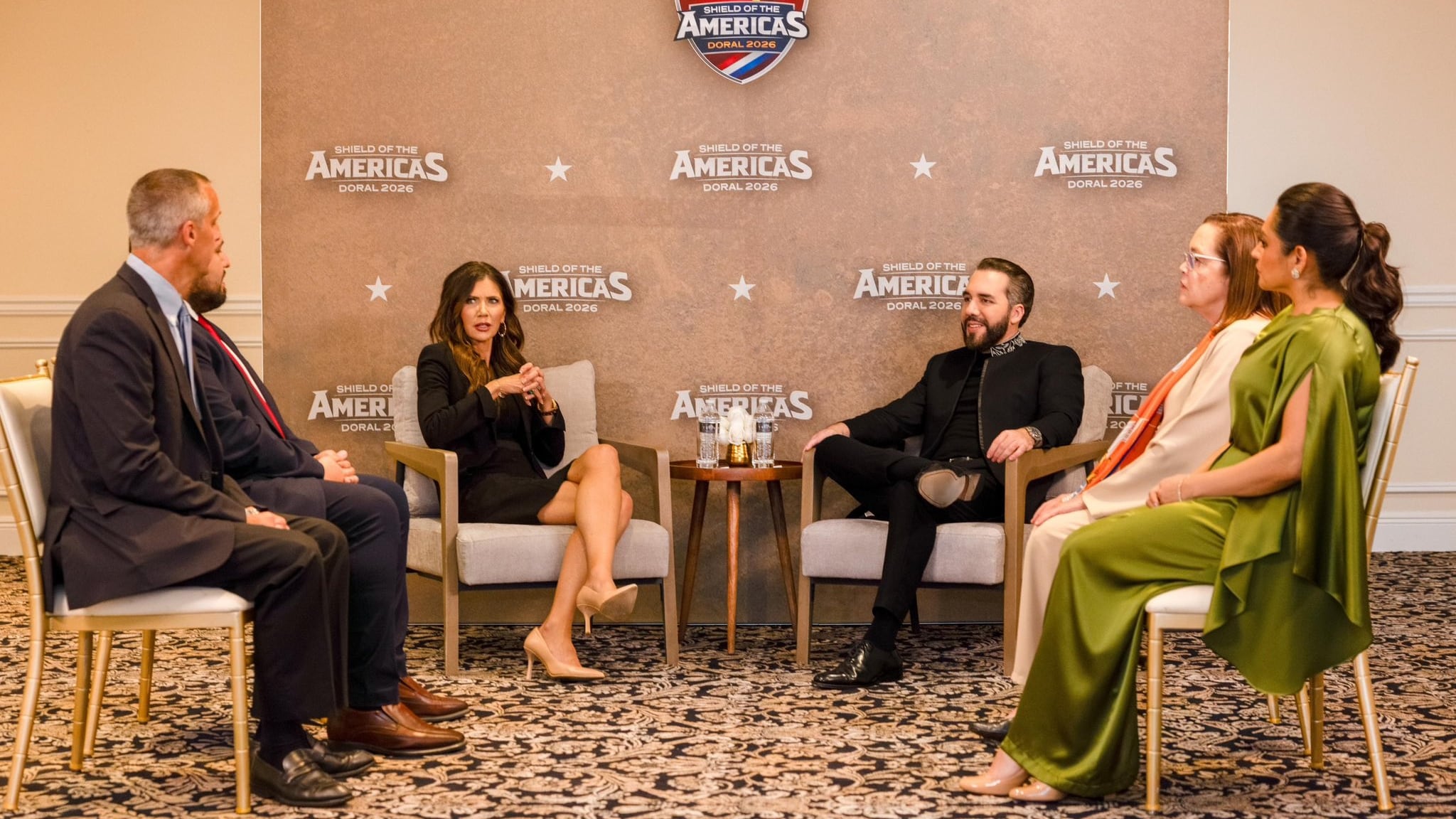 Un eje de poder en América Latina: reuniones de alto nivel, nuevas estrategias contra el crimen y la fórmula salvadoreña debatida por líderes hemisféricos