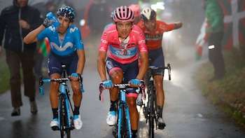 Richard Carapaz durante el Tour de Italia (Luk BENIES/AFP)