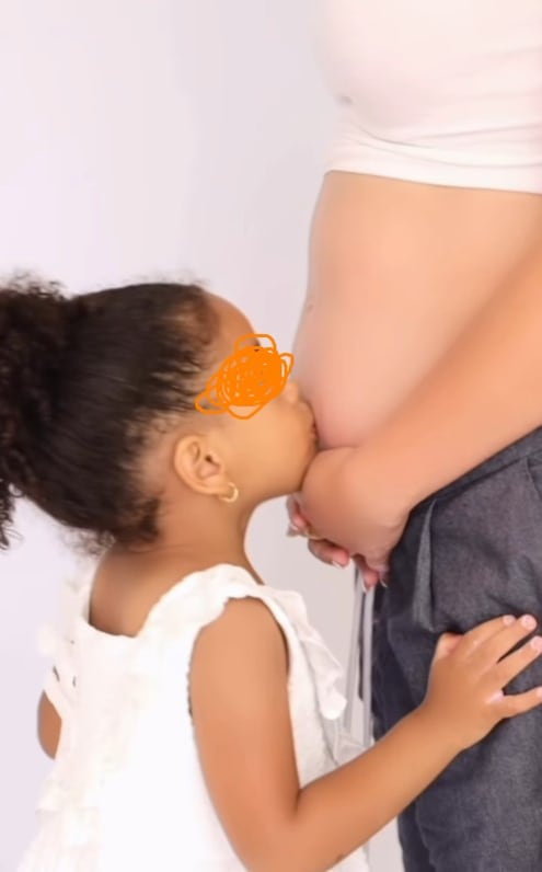 Jefferson Farfán se muestra más cercano a su hija tras anuncio del segundo embarazo de Darinka Ramírez. Infobae Perú / Captura: IG