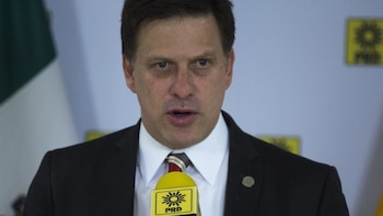 “Aunque la mona se vista