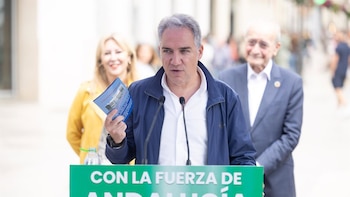 Bendodo pide al PSOE que al inicio de la campaña "pida perdón" a los malagueños por "la chapuza" del AVE