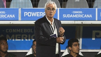 Jorge Fossati se interesa en