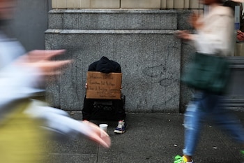 Voluntarios y equipos de asistencia