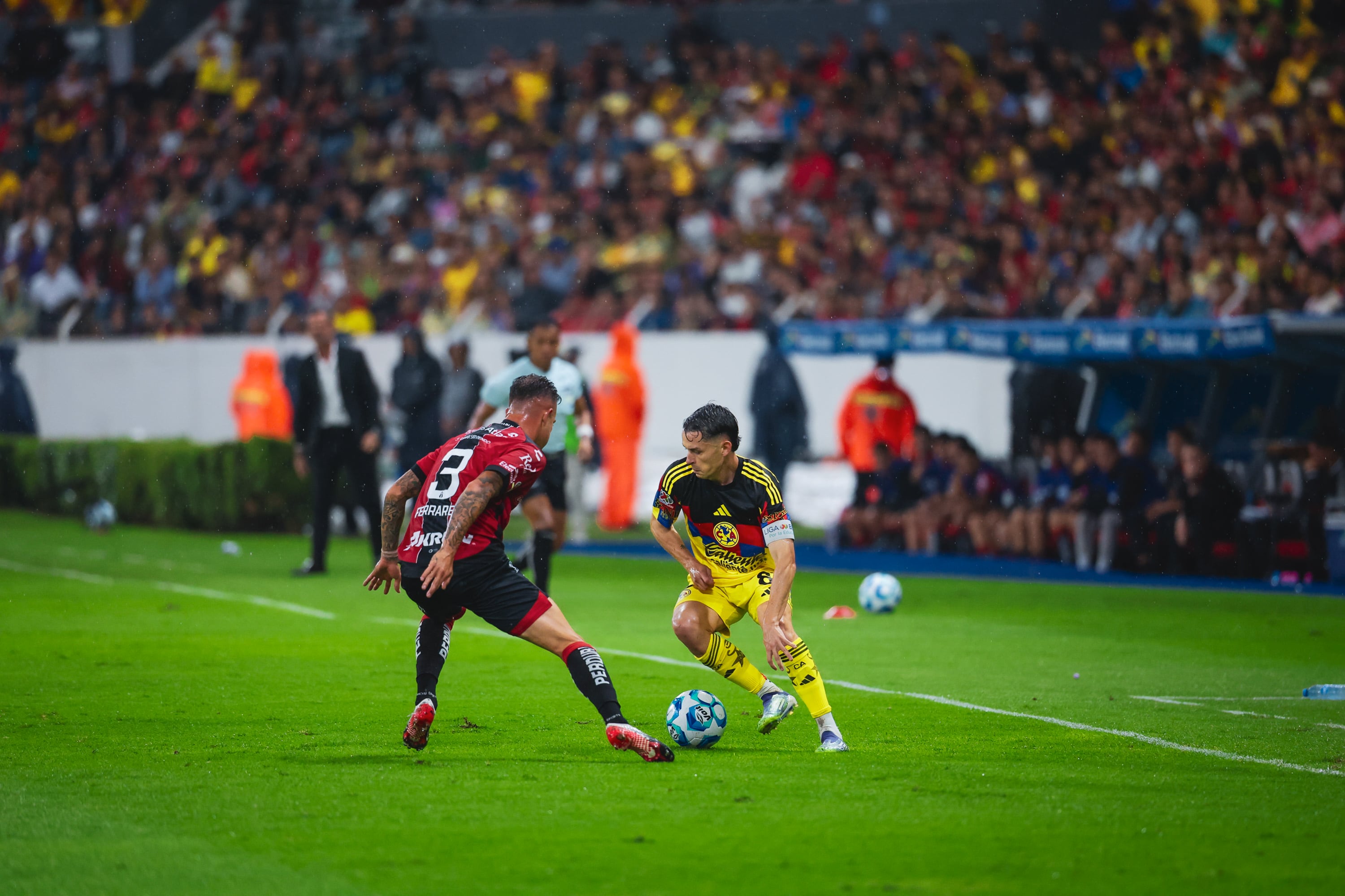 El partido América vs Atlas se jugará el sábado 25 de abril a las 21:00 horas, en una cita cargada de presión y expectativa. (TW Club América)