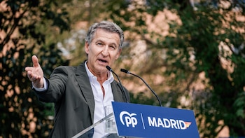 Feijóo promete blindar la frontera ante otra posible "invasión": "Si debo aplicar articulo 8 de la Carta Magna, lo haré"