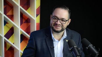 Más de 350 mil salvadoreños