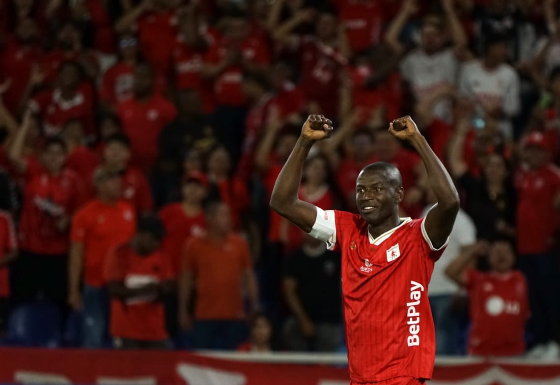 Hugo Rodallega y Adrián Ramos, delanteros de 40 años, protagonizaron el empate 1-1 en el Pascual Guerrero, dejando la serie abierta para la definición en Bogotá - crédito Colprensa