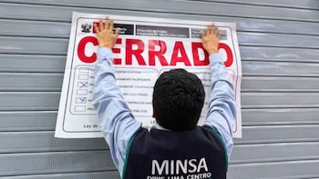 El operativo lo ejecutó la Diris Lima Centro con técnicos fiscalizadores de la DMID - Créditos: Minsa.