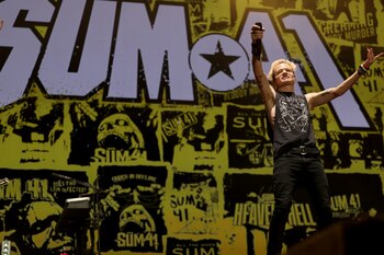 El cantante de la banda