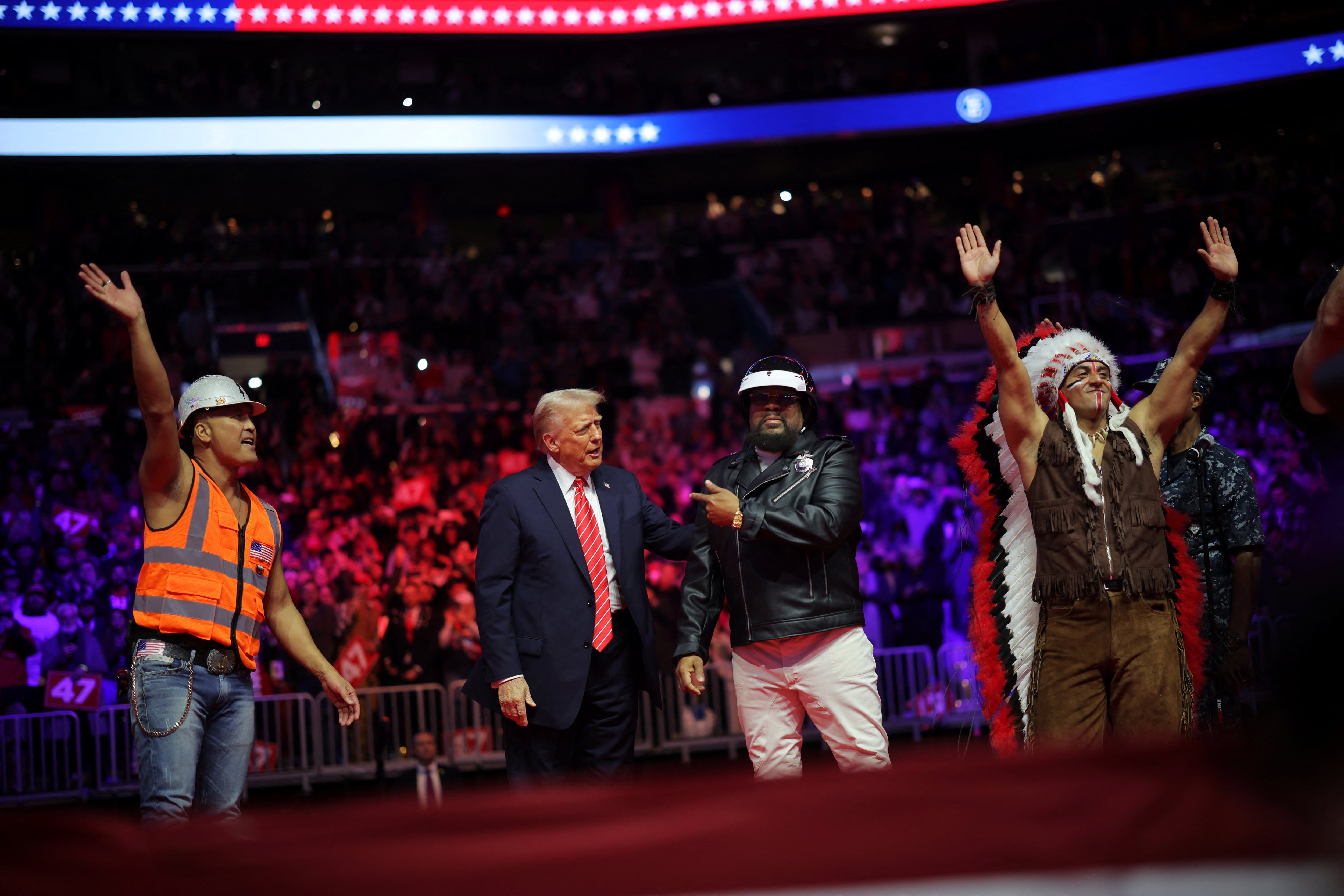 Victor Willis sostuvo que la actuación de Village People en un evento vinculado a Donald Trump no implicaba un respaldo político y defendió que la música atraviese todo el espectro político (REUTERS/Carlos Barria)