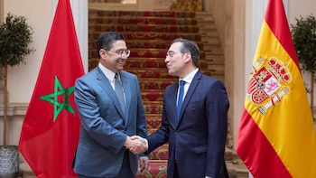 Marruecos reitera a Albares su “plena colaboración” para el retorno de los migrantes que siguen en Ceuta