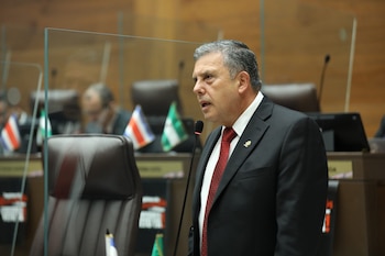 Diputado se enteró de su