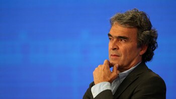 Fajardo ha criticato l'adesione dell'ex