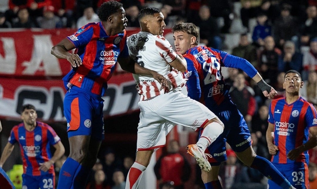 San Lorenzo tropezó en Córdoba y dejó pasar una chance clave ante Instituto